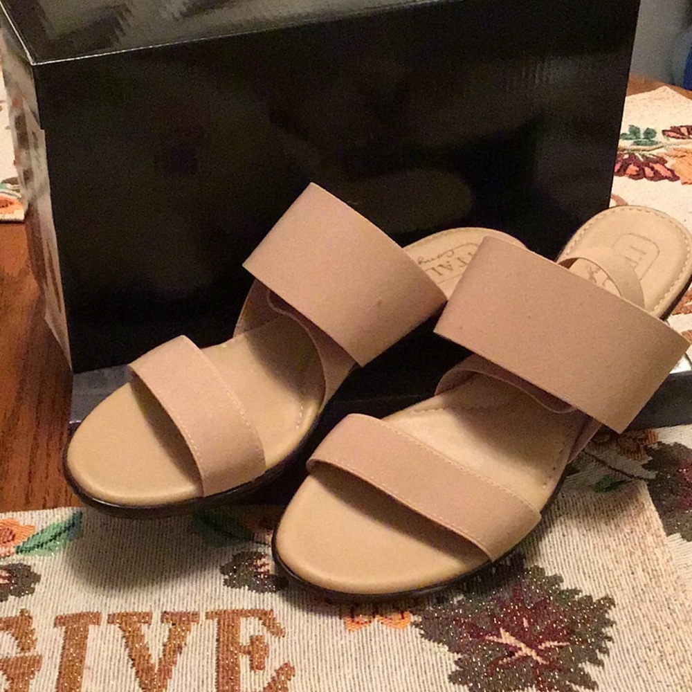 Tan Italian Comfort sandals